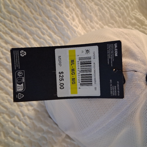 Under Armour Hat. New with tags. Size M/L. - Picture 3 of 4
